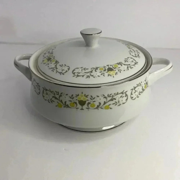 Sterling Fine China Japan Florentine‎ Soup Tureen Covered Vegetable Dish Vintage - Picture 2 of 6